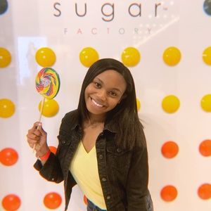 Meet your Posher, Connie